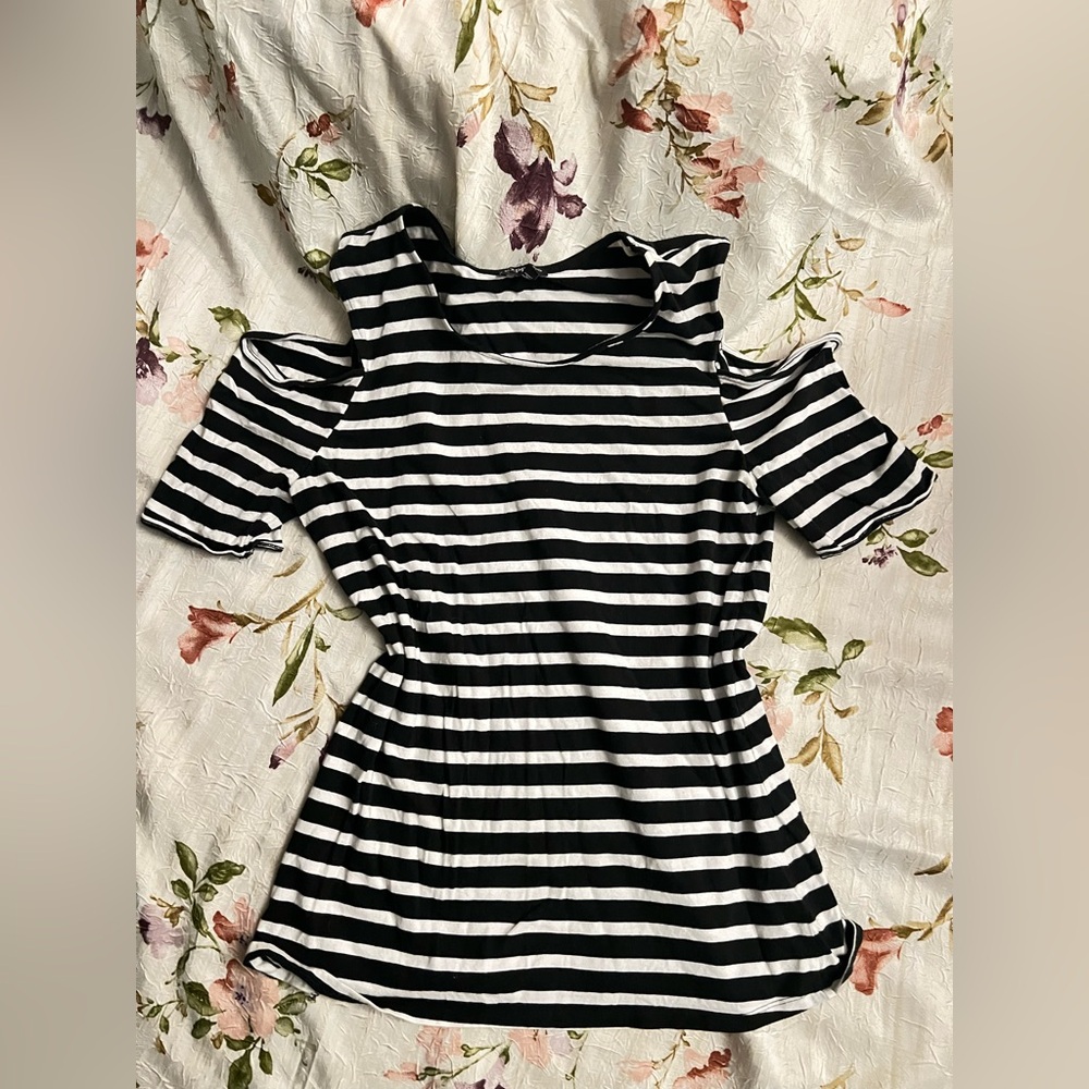 Express Black and White Striped Short Sleeve Top